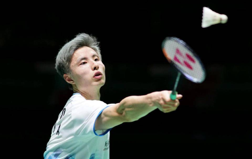 而是后撤半 而是后撤半