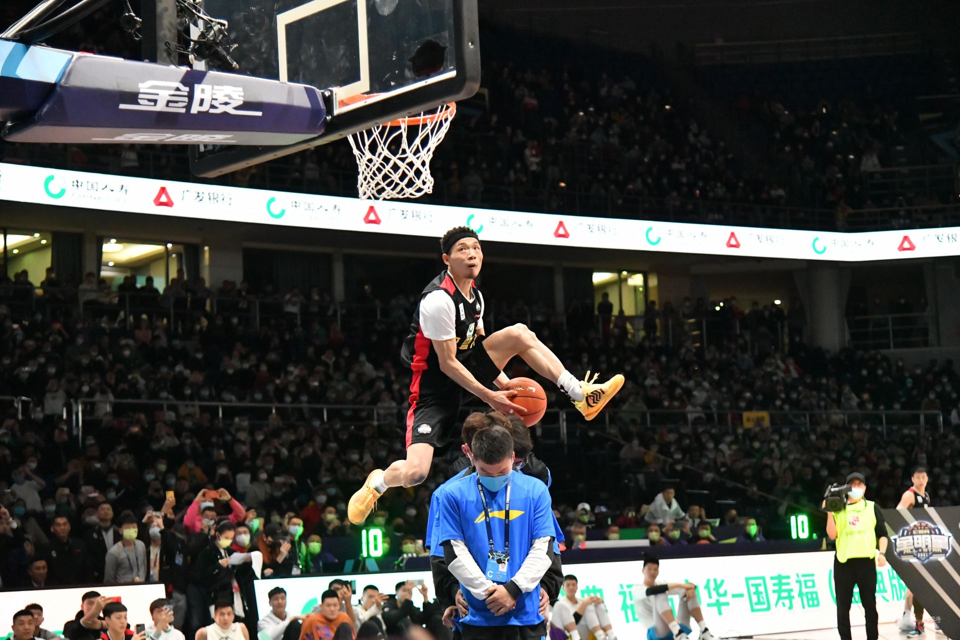 了一项复杂 了一项复杂